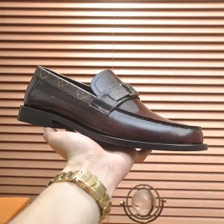 Louis Vuitton বাদামী কালো পালিশ্ড লেদার মোনোগ্রাম ক্যানভাস হিল ট্রিম লোফার
