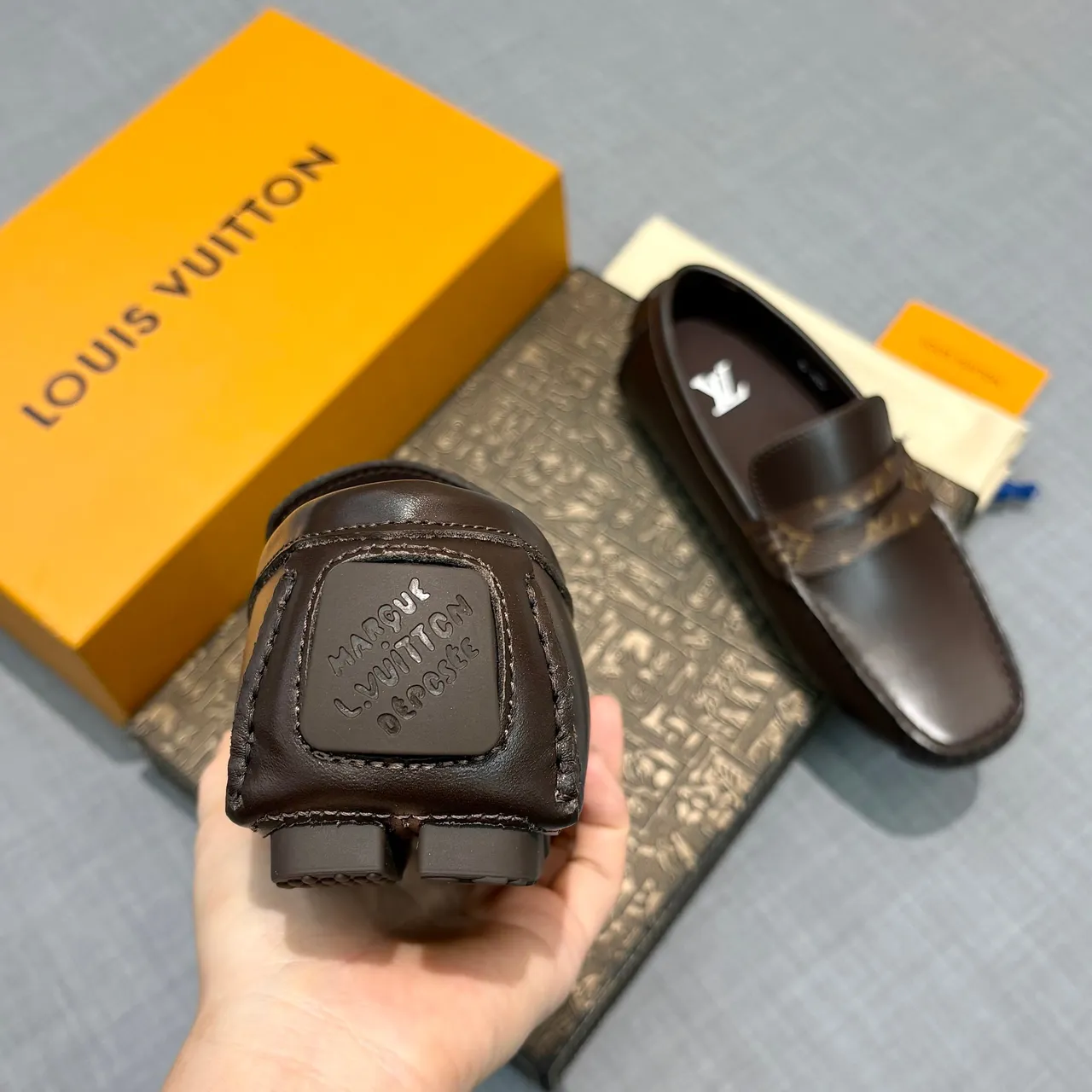 Louis Vuitton بني جلد مونوغرام حزام لافر 3