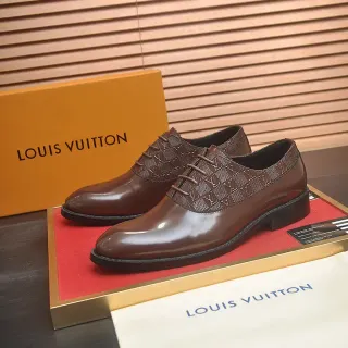 Louis Vuitton भूरी पेटेंट और मॉनोग्राम ऑक्सफोर्ड जूते