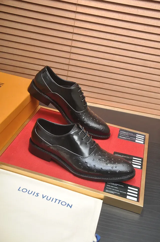 Louis Vuitton Cap-Toe Ostrich-Textured Black Oxford Shoes 4