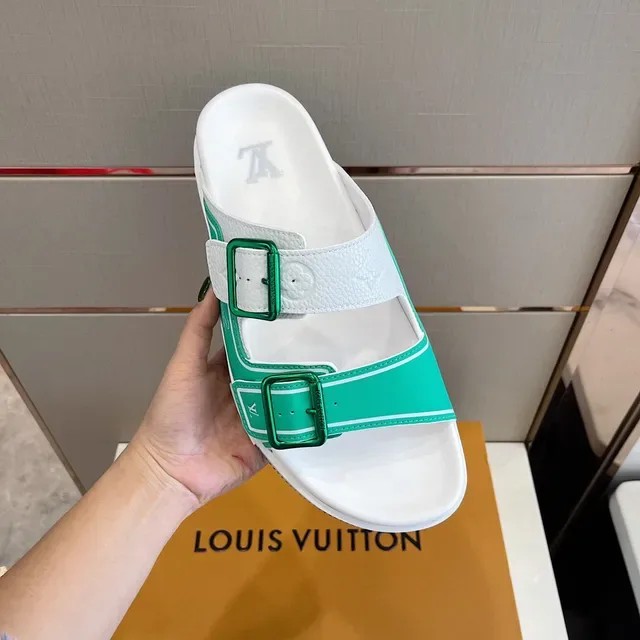 Louis Vuitton Sandália Casual Verde e Branco com Duas Tirantes 7