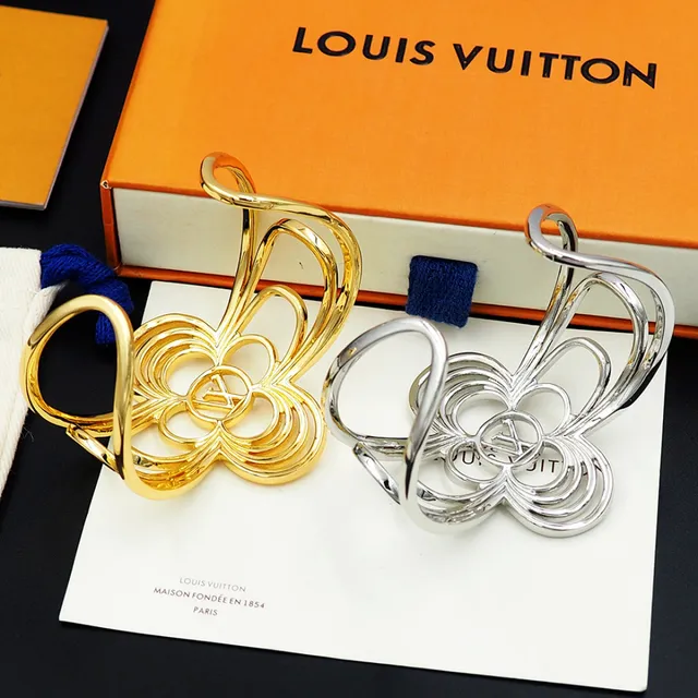 Louis Vuitton Floral Cuff সোনা রূপা ওপেনওয়ার্ক মোটিফ ইন্টারলকিং লুপ কনস্ট্রাকশন ব্রেসলেট 11