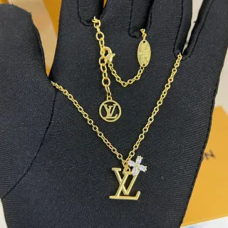 Louis Vuitton Monograma Floral Tom Dourado Cristal Colar