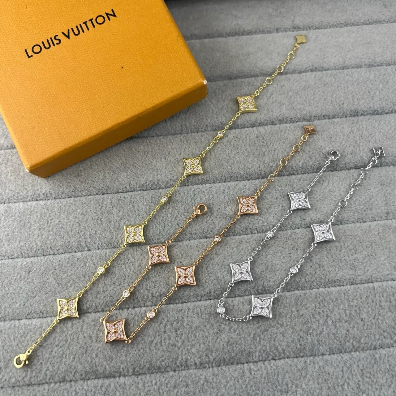 Louis Vuitton motif fleur pavé quatrefoil bracelet chaîne 5