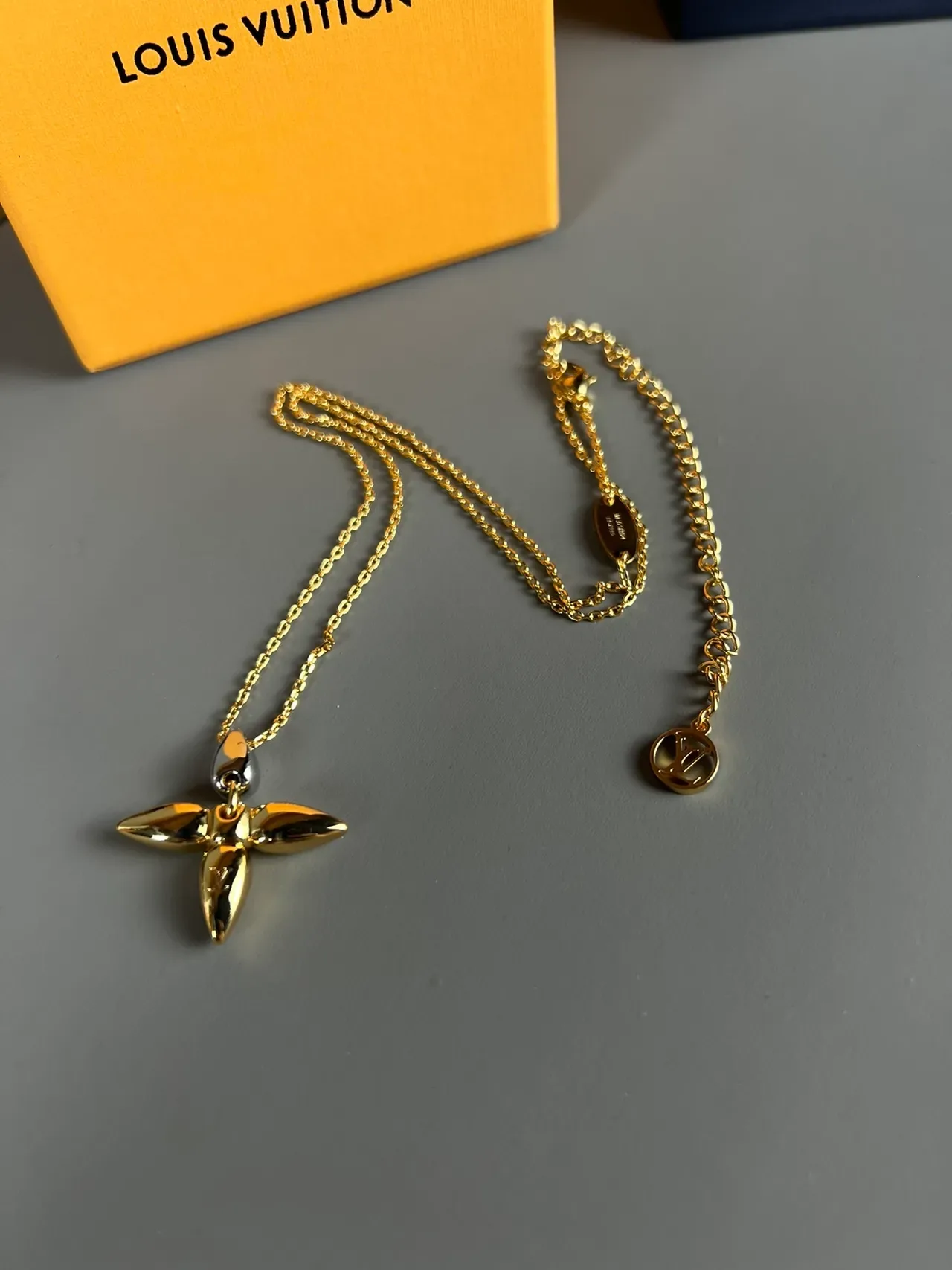 Louis Vuitton Flower Motif Two-Tone Gold and Silver Necklace 5