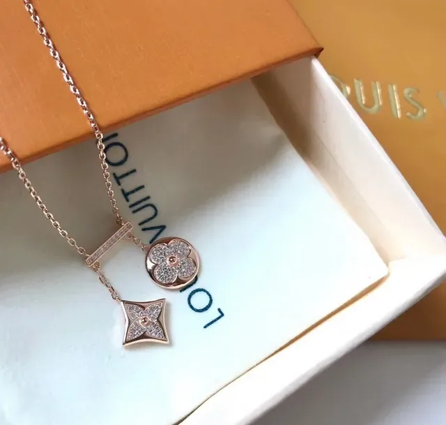 Louis Vuitton Flower & Quatrefoil Pavé Crystal Collier 2