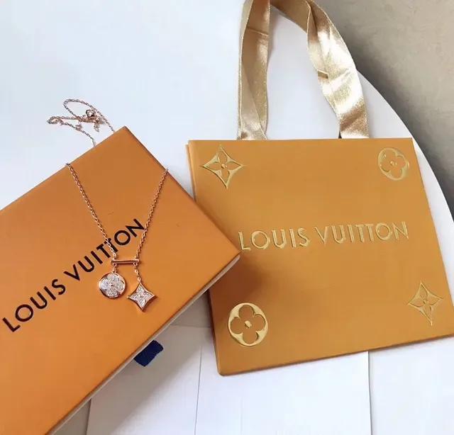 Louis Vuitton Flower & Quatrefoil Pavé Crystal Collier 4