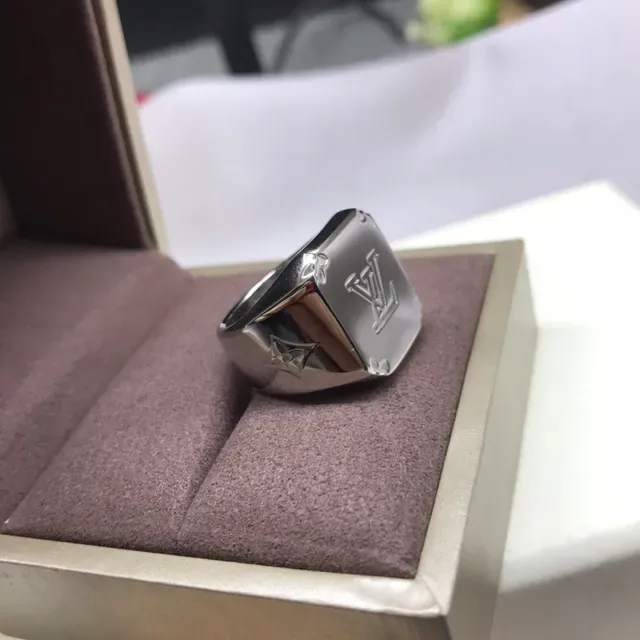 Louis Vuitton Anillo Oro Plata Geometric Block Grabado Monograma 3