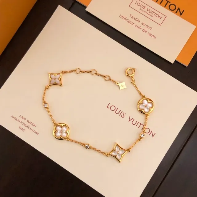 Pulsera Louis Vuitton Cadena Dorada Blanca Motivos Florales Cuadrifolio 2