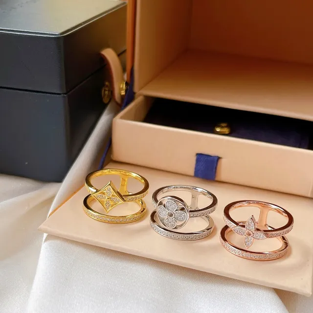 Louis Vuitton সোনা সাদা পাভে-সেট হীরা তারকা আকারের চার পাতার নকশা আংটি 5