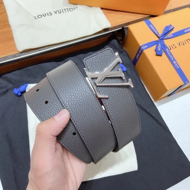 حزام لويس فيتون Interlocking LV Buckle جلد رمادي مقشر 7