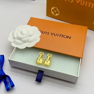 Brincos Louis Vuitton Lock It dourados com cadeado