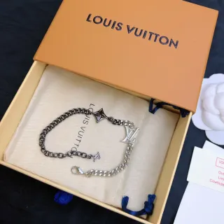 سوار Louis Vuitton LV سلسلة فضي أسود ثنائي اللون كيرب متشابكة لوجو تعويذة