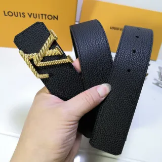 Louis Vuitton LV Initiales Black Pebbled Leather Belt