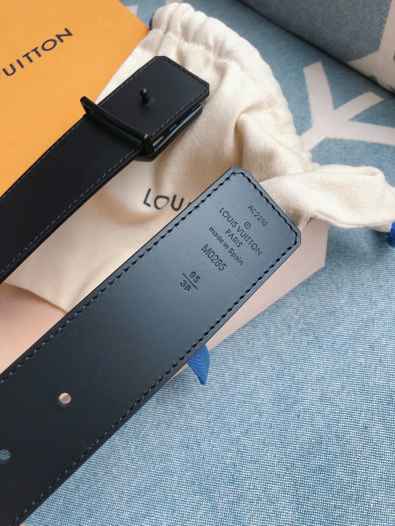 Louis Vuitton LV Initiales Gray Monogram Leather Belt 4