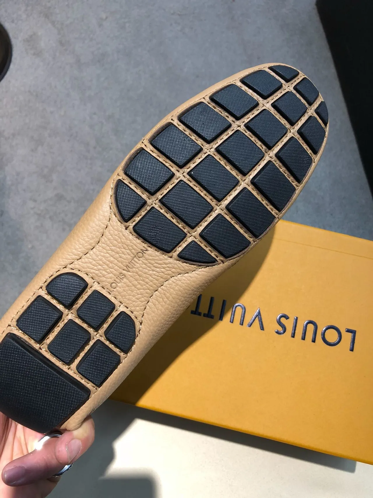 Louis Vuitton LV Loafer بيج جلد حبيبي Loafers 2