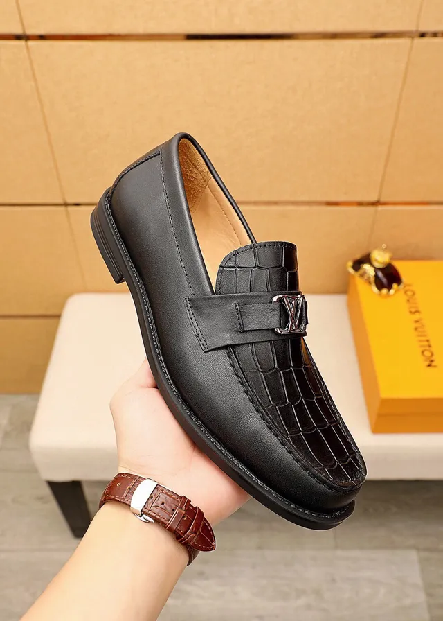 Louis Vuitton LV লোফার ক্রক-এমবসড ব্ল্যাক লেদার লোফার্স 6