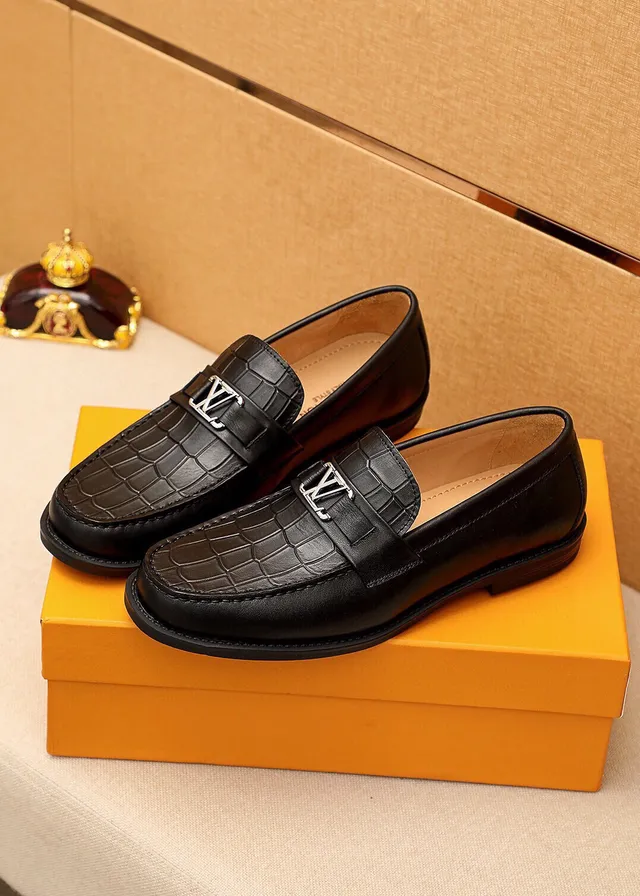 Louis Vuitton LV লোফার ক্রক-এমবসড ব্ল্যাক লেদার লোফার্স 9