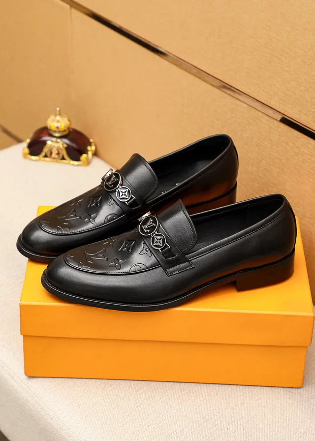 Louis Vuitton LV Mocassim Monograma Embossado Couro Preto Mocassins 3