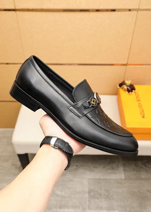 Louis Vuitton LV Mocassim Monograma Embossado Couro Preto Mocassins 4
