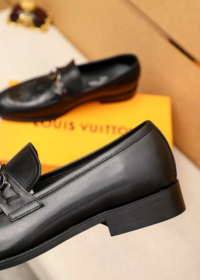 Louis Vuitton LV Mocassim Monograma Embossado Couro Preto Mocassins 7