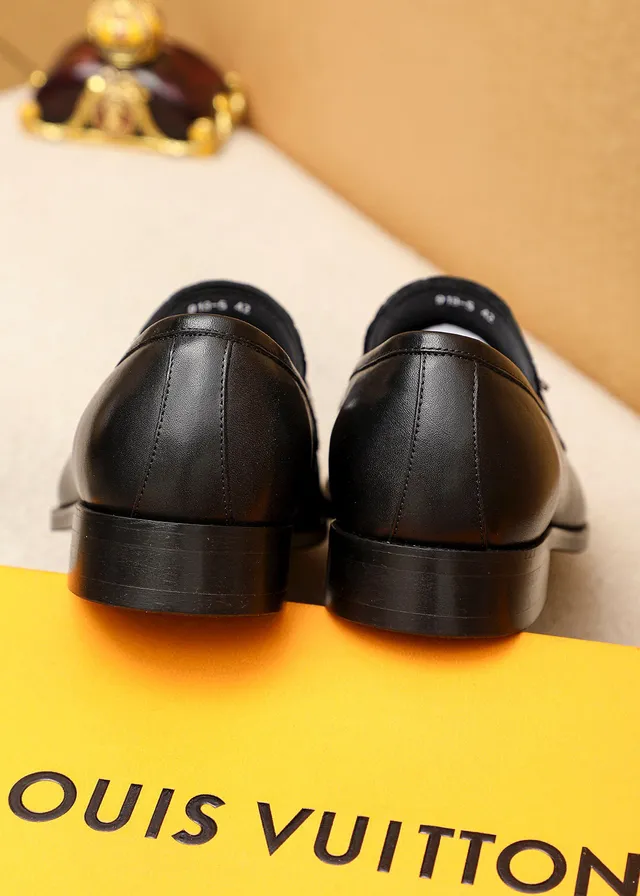 Louis Vuitton LV Mocassim Monograma Embossado Couro Preto Mocassins 8