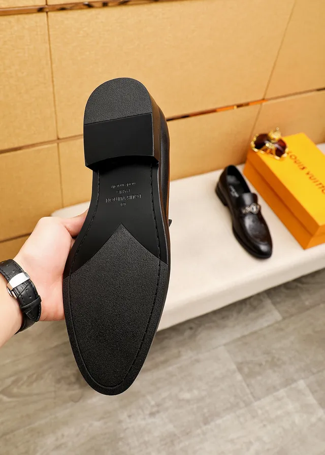 Louis Vuitton LV Mocassim Monograma Embossado Couro Preto Mocassins 9