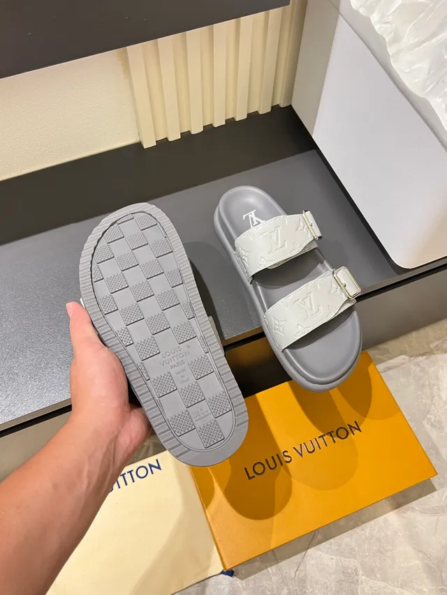Louis Vuitton LV سلايد مونوغرام رباط مطاط كاجوال صندل 5