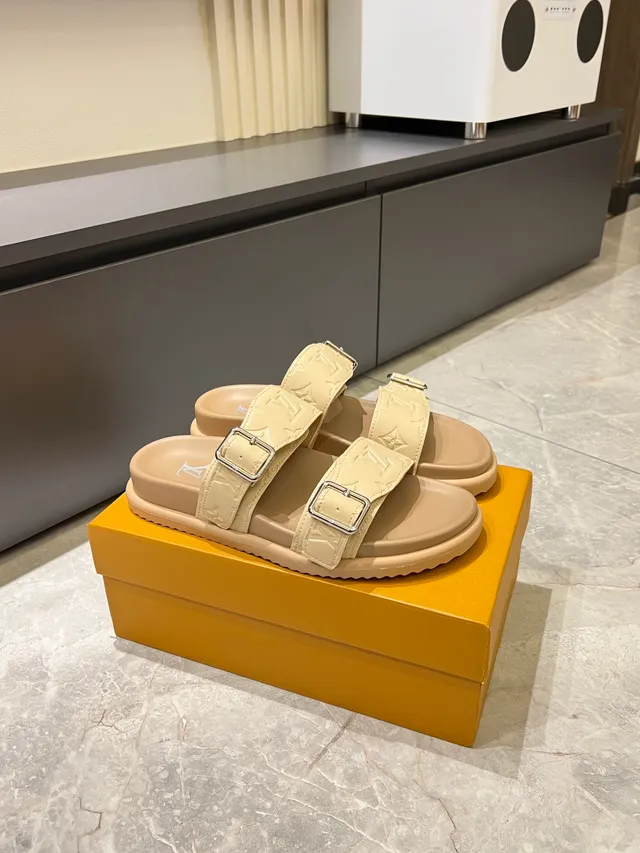 Louis Vuitton LV سلايد مونوغرام رباط مطاط كاجوال صندل 10