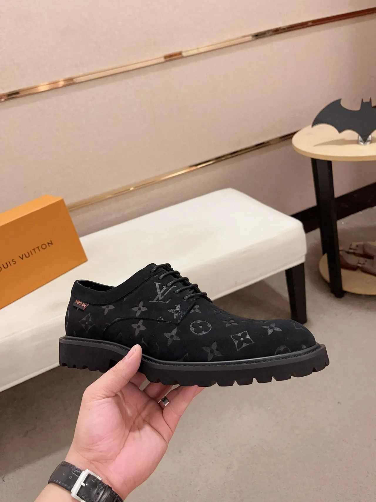 Louis Vuitton LV Trail Negro Monogram Ante Zapatos Derby 4