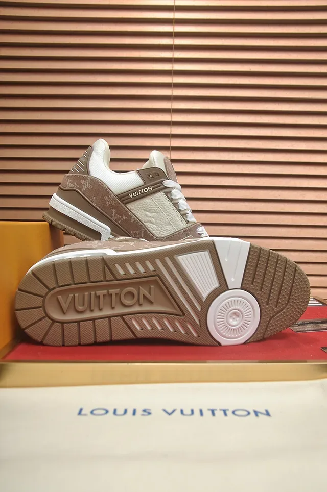 Louis Vuitton LV Trainer Beige Brown Monogram Canvas Sneakers Lifestyle con Capa Superior 3