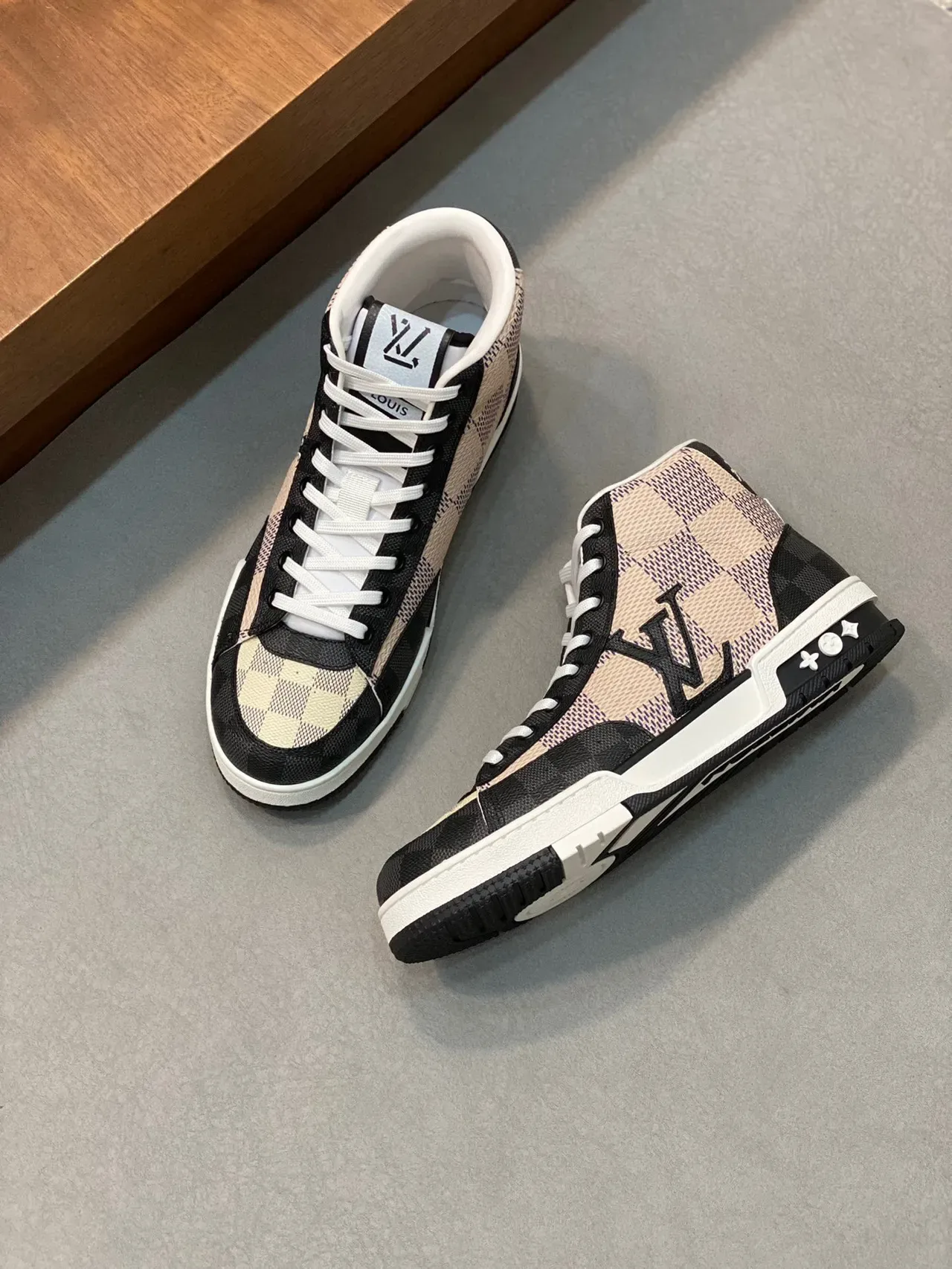 路易威登 LV Trainer 黑色米色 Damier Checkerboard 高帮生活方式运动鞋 6