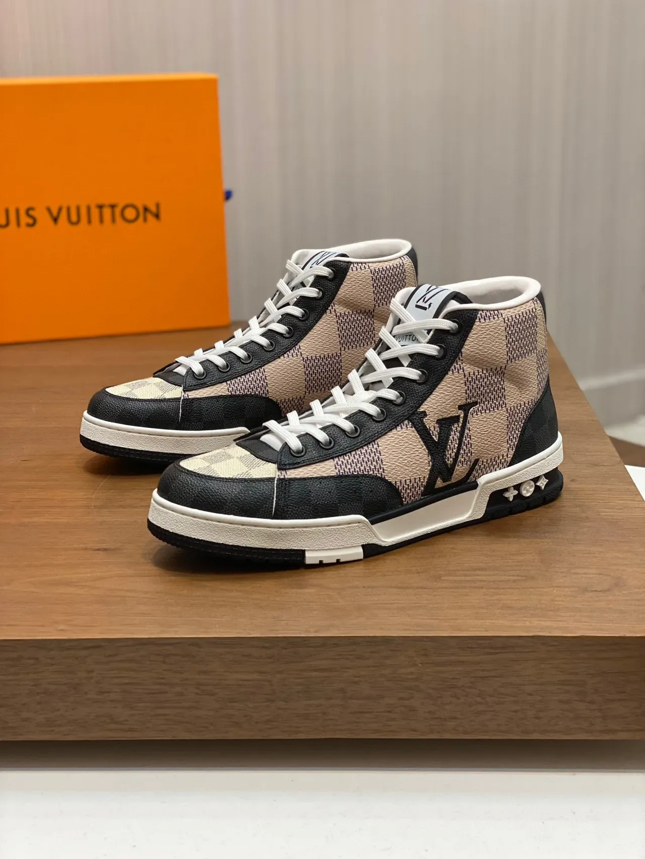 路易威登 LV Trainer 黑色米色 Damier Checkerboard 高帮生活方式运动鞋 8