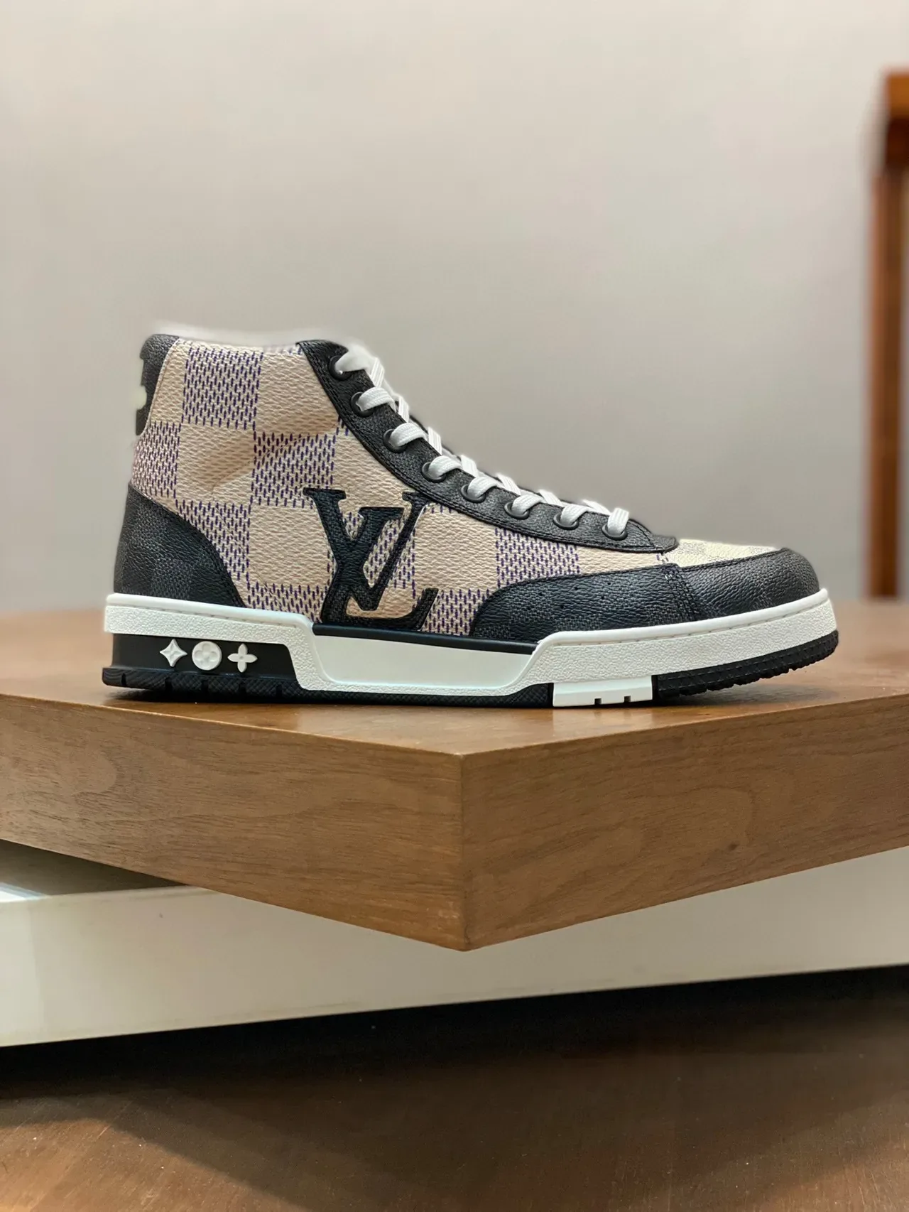 路易威登 LV Trainer 黑色米色 Damier Checkerboard 高帮生活方式运动鞋 9