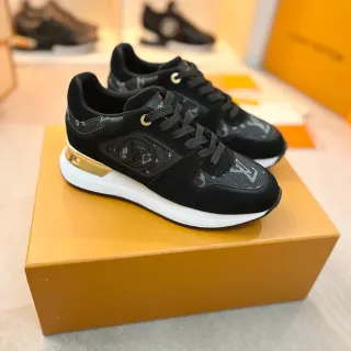 Louis Vuitton LV Trainer Negro Dorado Monogramado Textil Superposiciones de Ante Zapatillas Lifestyle