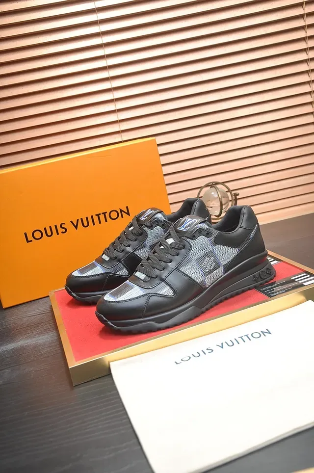 Louis Vuitton LV Trainer Black Silver Leather And Technical Mesh Upper Sculpted Rubber Sole Lifestyle Sneakers 4