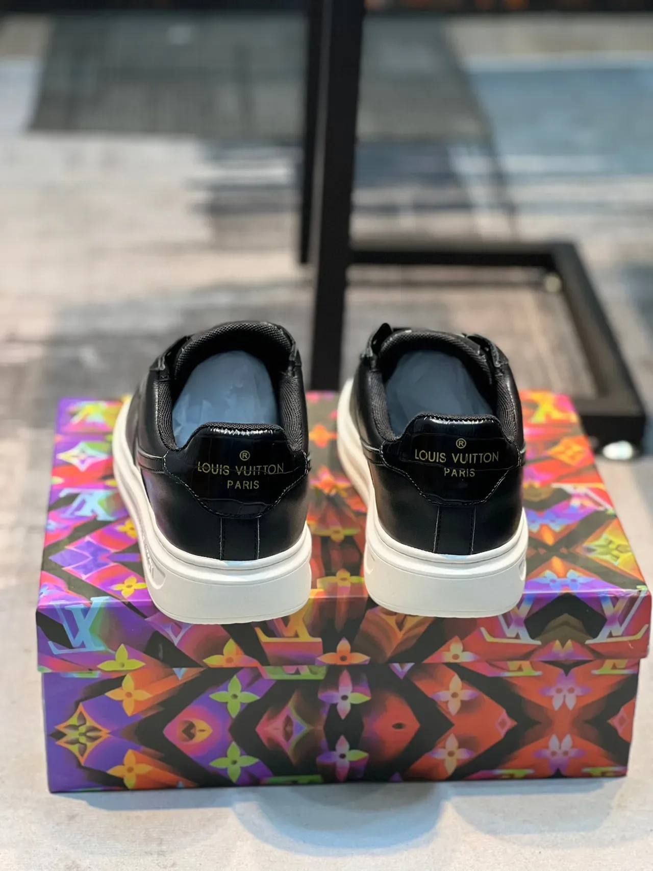 Louis Vuitton LV Trainer Black White Leather Upper Crocodile-Embossed Toe Cap Lifestyle Sneakers 2