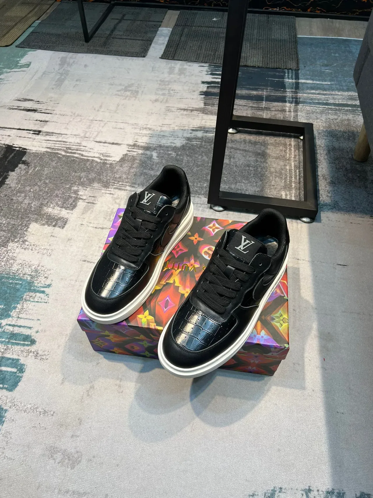 Louis Vuitton LV Trainer Black White Leather Upper Crocodile-Embossed Toe Cap Lifestyle Sneakers 5