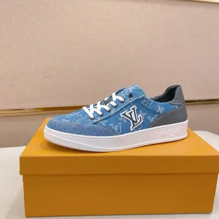 Louis Vuitton LV Trainer Sneakers Azul Gris Denim Superior Impresión Monograma Estilo de Vida