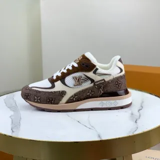 Louis Vuitton LV Trainer Marrom Bege Monograma Lona Painel de Malha Estilo de Vida Tênis