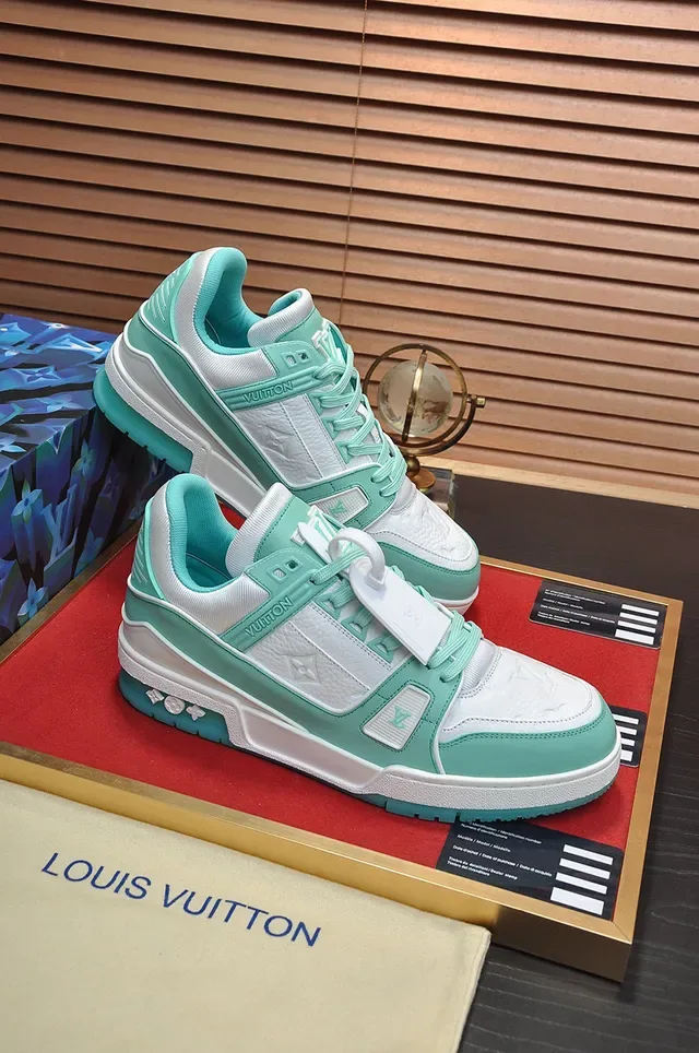 حذاء رياضي Louis Vuitton LV Trainer أخضر أبيض كعب سميك طبقات سول مونوغرام لوحة جلد نمط حياة 5