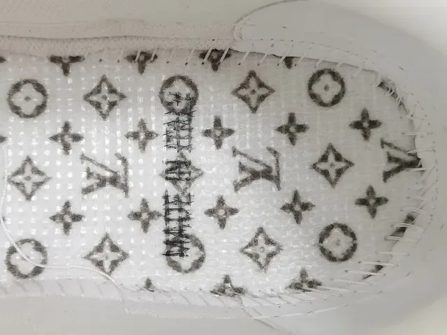 Louis Vuitton LV Trainer Tênis Lifestyle Roxo e Branco Monogram 2