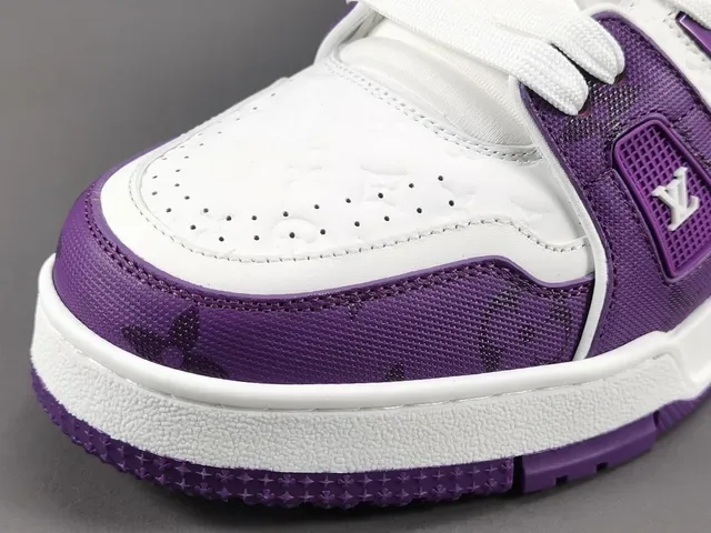 Louis Vuitton LV Trainer Tênis Lifestyle Roxo e Branco Monogram 9