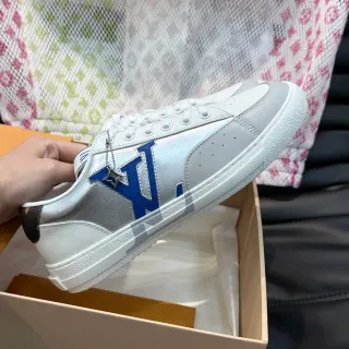 Louis Vuitton LV Trainer Plata Azul Low-Top Iridiscente Cuero Lifestyle Sneakers