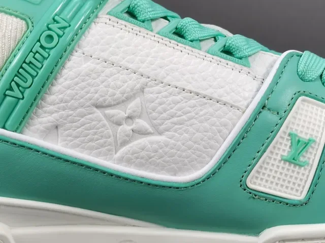 Louis Vuitton LV Trainer Branco e Verde Camada de Couro e Têxtil Superior Alça Larga Marca Lifestyle Sneakers 5