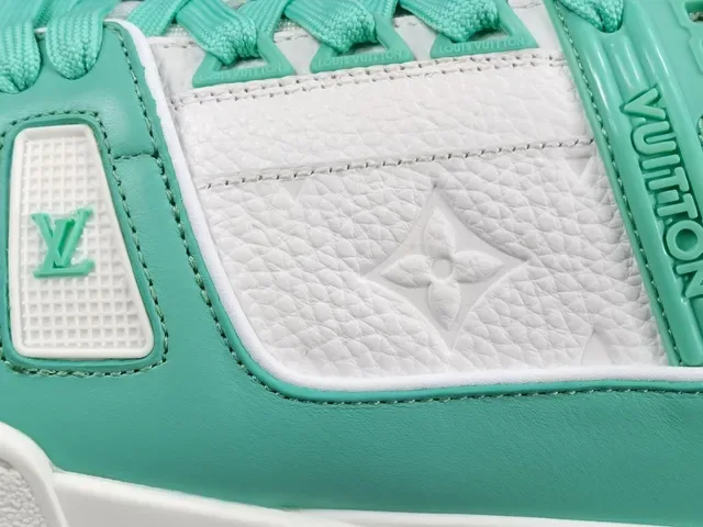 Louis Vuitton LV Trainer Branco e Verde Camada de Couro e Têxtil Superior Alça Larga Marca Lifestyle Sneakers 8