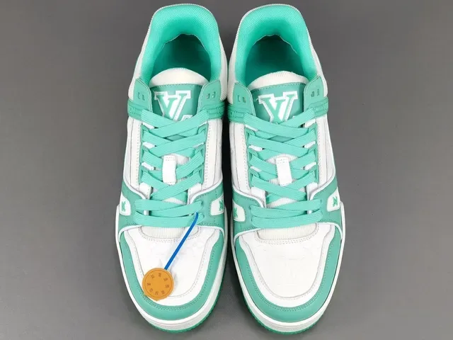 Louis Vuitton LV Trainer Branco e Verde Camada de Couro e Têxtil Superior Alça Larga Marca Lifestyle Sneakers 16