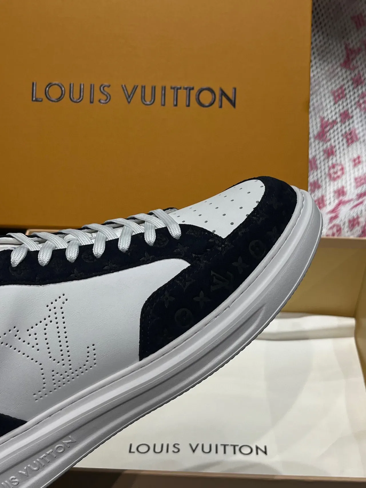 路易威登 LV Trainer 白色海军 穿孔 Monogram Logo 两色皮革-麂皮 生活方式运动鞋 8