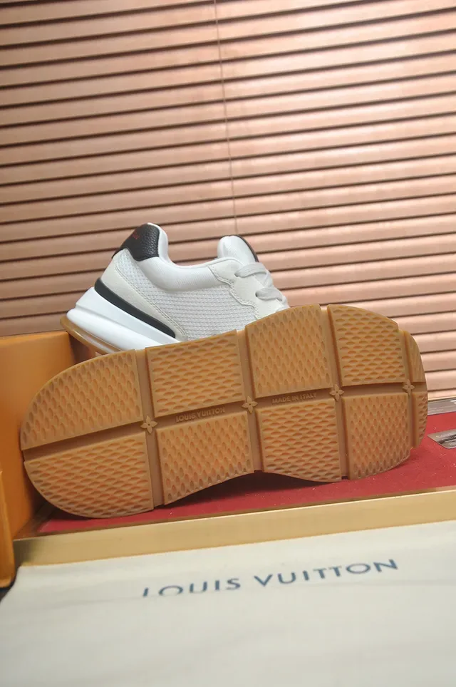 Louis Vuitton LV Trainer White Red Low-Top Mesh-and-Leather Upper Lifestyle Sneakers 3