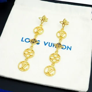 أقراط Louis Vuitton Monogram Flower Drop ذهبي